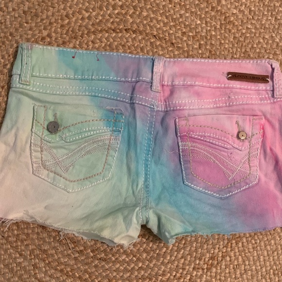 Tye die shorts size 9 - Picture 6 of 6